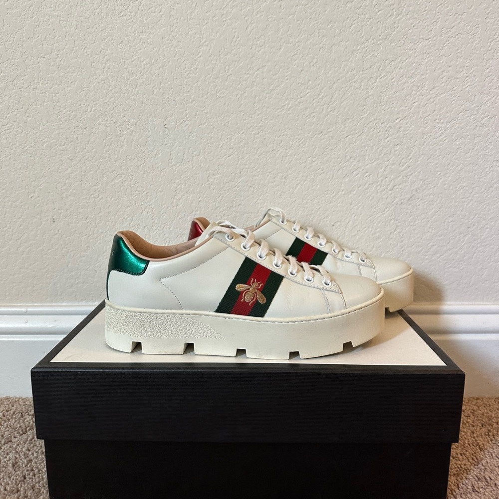 Gucci White Platform Sneakers with Green and Red Accents
